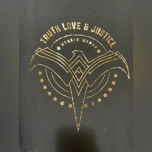 WONDER WOMAN 1984 DC Comics Her Universe Crop Sweater